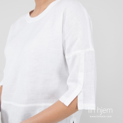 DAPHNE hvit linbluse med 3/4 ermer med trykk