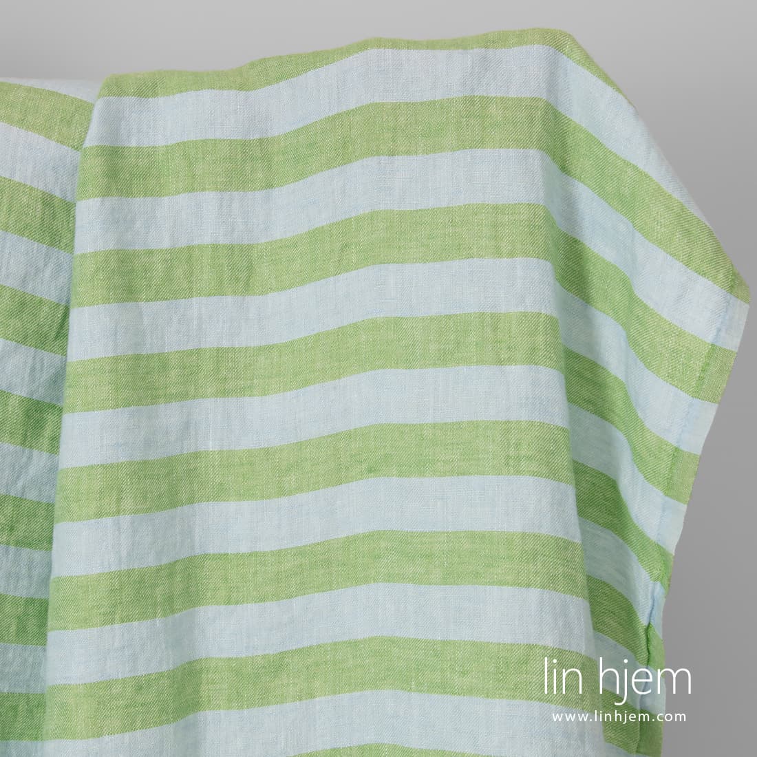 Linstoff med blå og grønne striper vasket, 145cm bredt