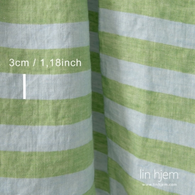 Linstoff med blå og grønne striper vasket, mykt, skånsomt