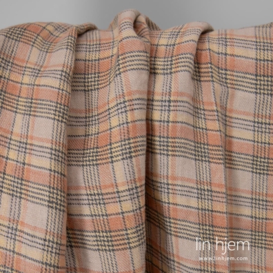 Linstoff brunlig rutete vasket, mykt, skånsomt