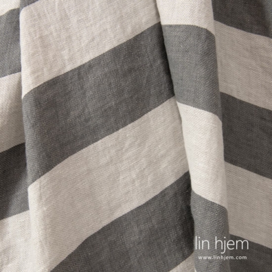 Linstoff med hvite og grå striper vasket, mykt, skånsomt