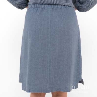 TIFA blått linskjørt med bred strikk bak i midjen