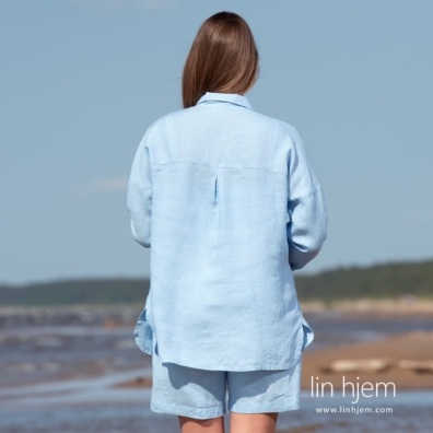 DOLFI lyseblå linbluse, rett løs silhuett