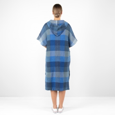 BINGO lin-bomull poncho blå rutete med hette
