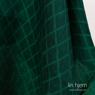 Linstoff grønt med diamanter for å sy klær, hjemmetekstiler