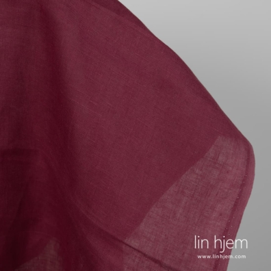 Kirsebærfarget linstoff for å sy klær, hjemmetekstiler