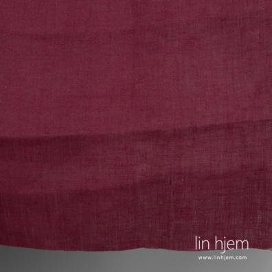 Kirsebærfarget linstoff lett