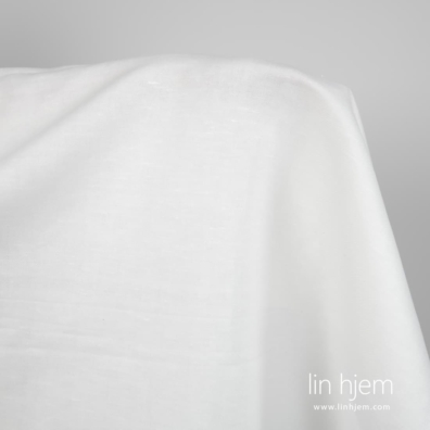 Hvitt lin-bomullstoff med kypermønster / twill
