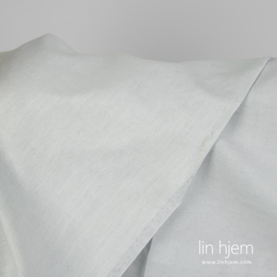 Halvlinstoff blågrønt med kypermønster for å sy klær, hjemmetekstiler