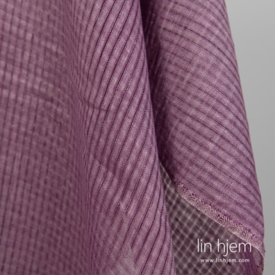 Linstoff lilla med transparente og tett vevde ruter