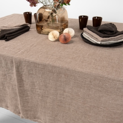 ALMOND lin brun duk og matchende servietter GAMMA