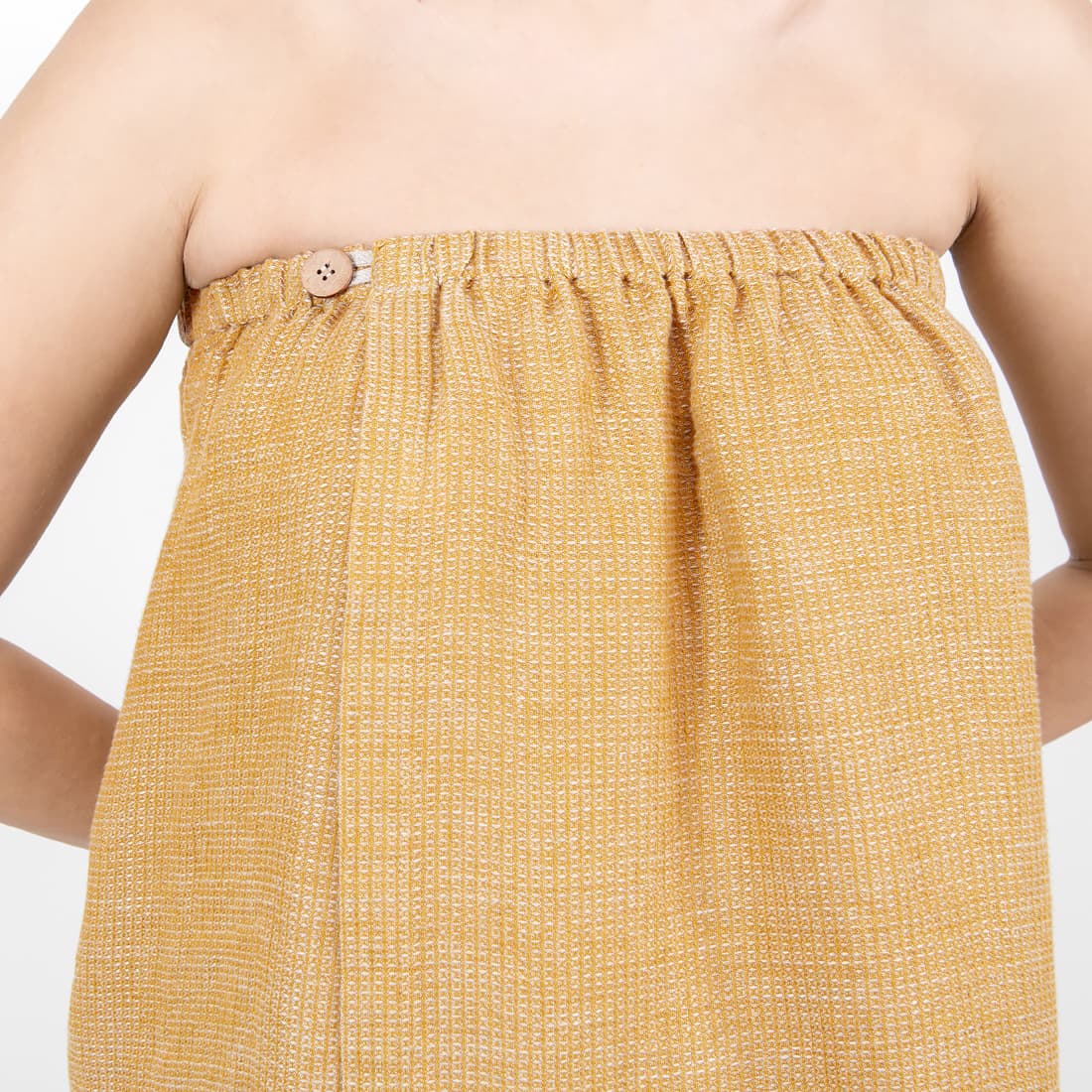 PURO wrap håndkle gulmelert festes med knapper