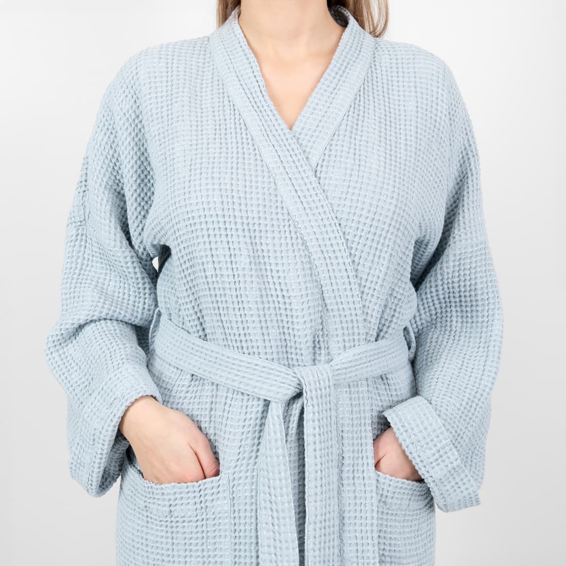 NIDA lin-bomull morgenkåpe i isfarge med lommer foran