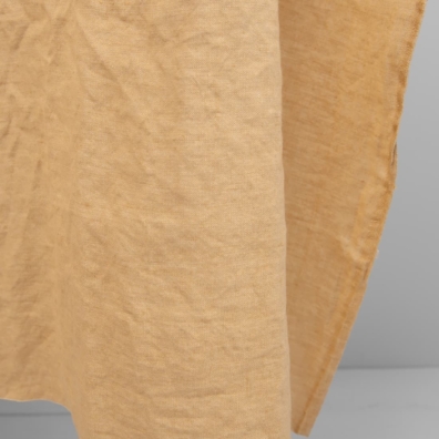 Linstoff brunlig gul vasket for å sy klær og hjemmetekstiler