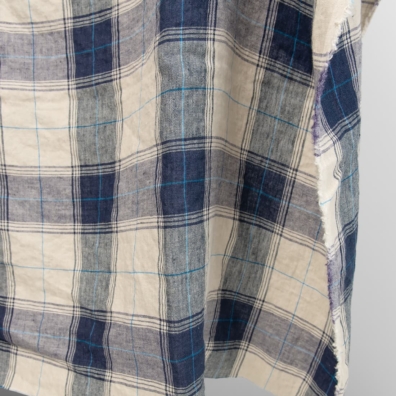 Linstoff med blå og beige ruter vasket, mykt, skånsomt