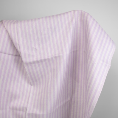 Linstoff med vertikale lyse lilla striper