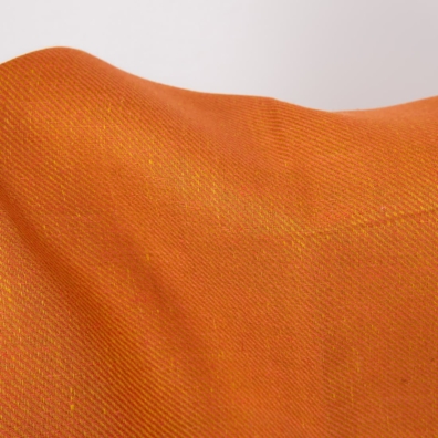 Linstoff gul-oransje i twill mønster