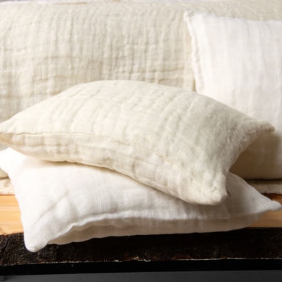 FONDA gulaktig lin sengeteppe og putetrekk i samme stoff