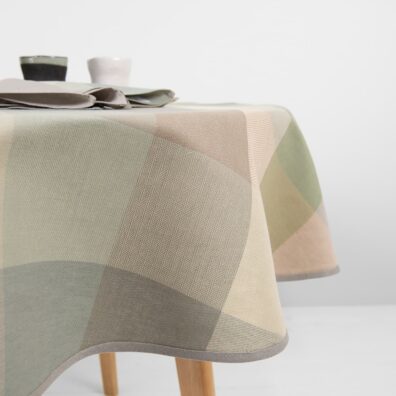 Rund (oval) halvlin duk grå, beige, grønnaktig rutete, småmønstret