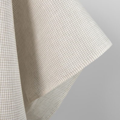 Linstoff i hvite og naturfargede ruter 150cm bredt