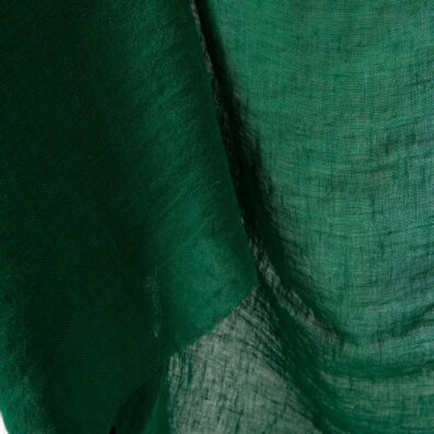 Linstoff smaragdgrønn gjennomsiktig vasket passer til å sy skjerf, gardiner.