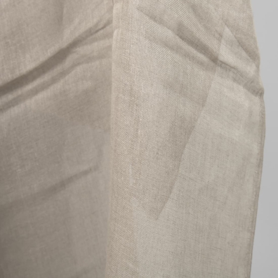 Linstoff naturgrå gjennomsiktig passer til å sy skjerf, gardiner.