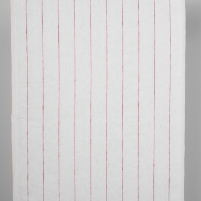 Hvitt håndkle linstoff med røde striper