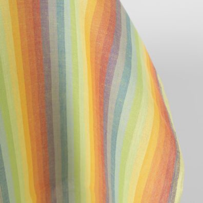 Halvlinstoff med regnbuefargede striper 150cm bredt