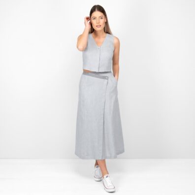 Grå linskjørt mellomlang med klaff foran