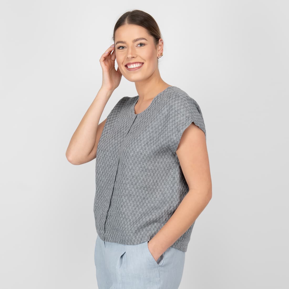 GAMBITA grå linbluse