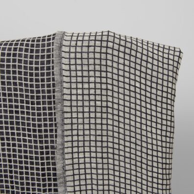 Halvlinstoff svart-hvit rutete tosidig vasket