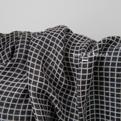 Halvlinstoff svart-hvit rutete, vasket, mykt, skånsomt