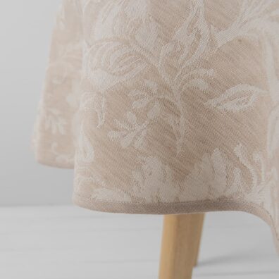 Lin-bomull brun rund (oval) duk med blomster og 1cm bred lysebrun passepoil