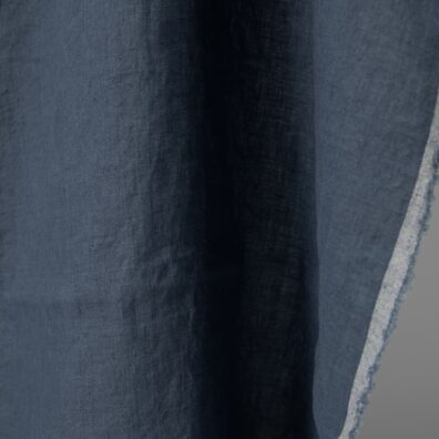Linstoff i denimblå vasket for klær, hjemmetekstiler