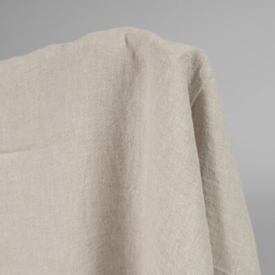 Bredt vasket linstoff naturgrå-hvitt melert, mykt, skånsomt