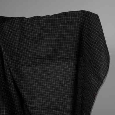 Linstoff svart med hvite ruter