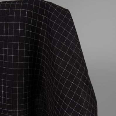 Linstoff svart med hvite ruter 150cm bredt