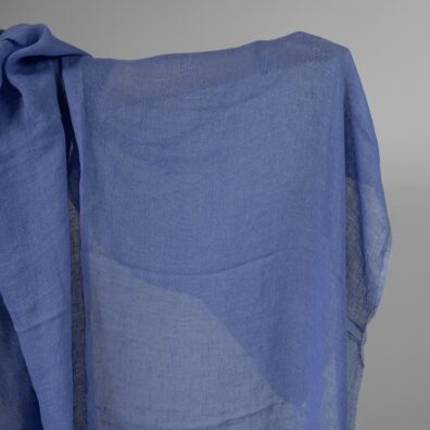 Linstoff i kornblomstblått gjennomsiktig vasket