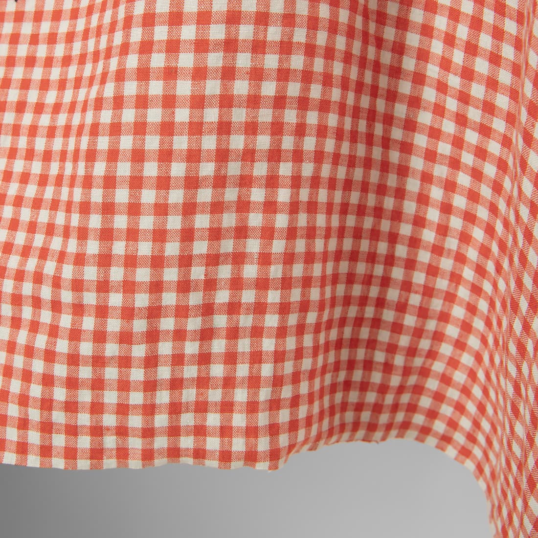 Linstoff rød-grønnlig rutete vasket til klær, hjemmetekstiler