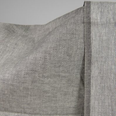 Linstoff gråbrun med fiskebeinsmønster 150cm bredt