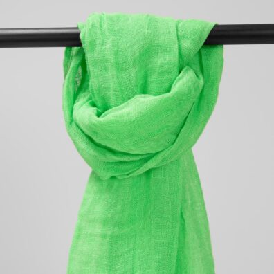 FINO knallgrønt lin sjal av spesielt vasket, mykt, skånsomt stoff