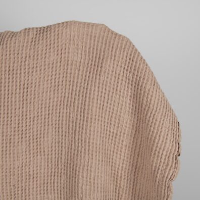 ”Vaffel” halvlinstoff lysebrunt vasket 150cm bredt