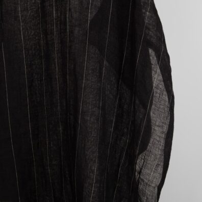 Linstoff svart-naturgrå stripete gjennomsiktig vasket, mykt, skånsomt, løstvevd, lett