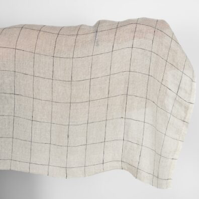 Linstoff naturgrå-svart rutete gjennomsiktig vasket