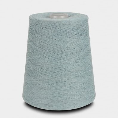 Bomullsgarn i akvamarin farge for strikking, hekling, veving