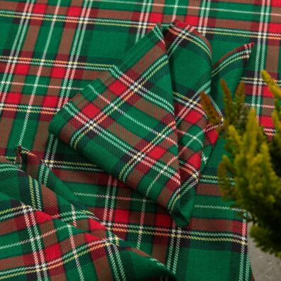 Rund (oval) grønn-rød rutete lin-bomull duk og servietter