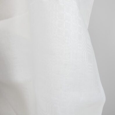 Linstoff melkehvit rutete 150cm bredt