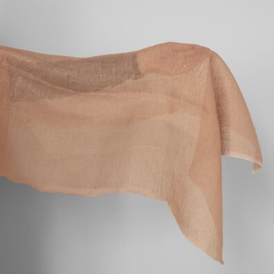 Gjennomsiktig linstoff i brun leirfarge