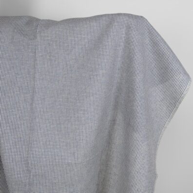 Linstoff med brunaktige og blå ruter