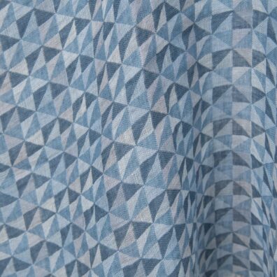 Linstoff med blått trekanter dobbeltlags jacquard, vasket